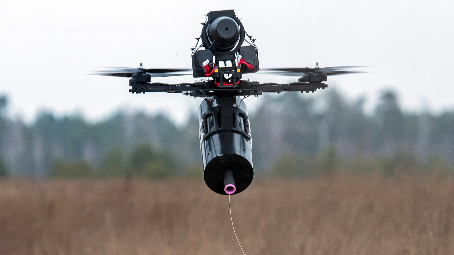 fpv-optical-fibre-drone